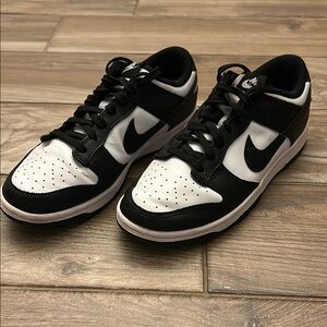 Women’s Panda Nike Dunks